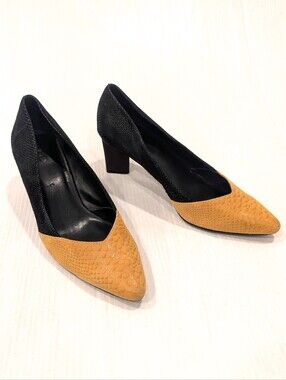 LOGO Kate Women's Black and Mustard Snakeskin Leather Pointed Toe Mid Heel Pumps
